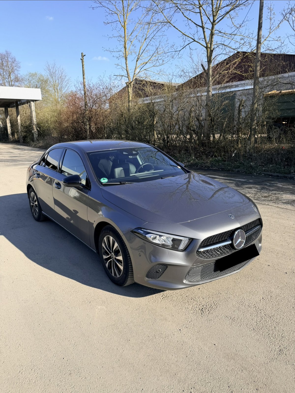 Mercedes-Benz A180 Limousine LED/AHK/STHZ/CARPLAY/NIGHT